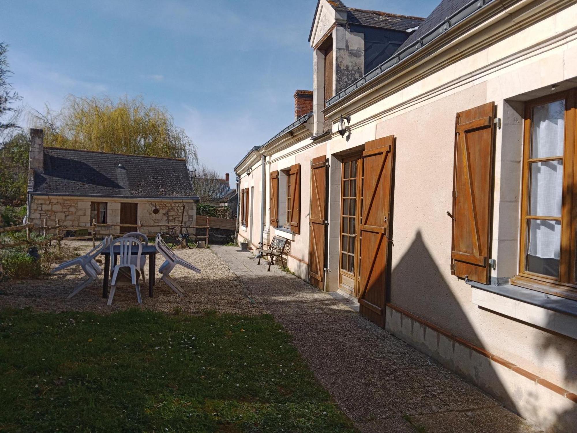 L'Ecole Buissonniere Villa Noyant-la-Plaine Екстериор снимка